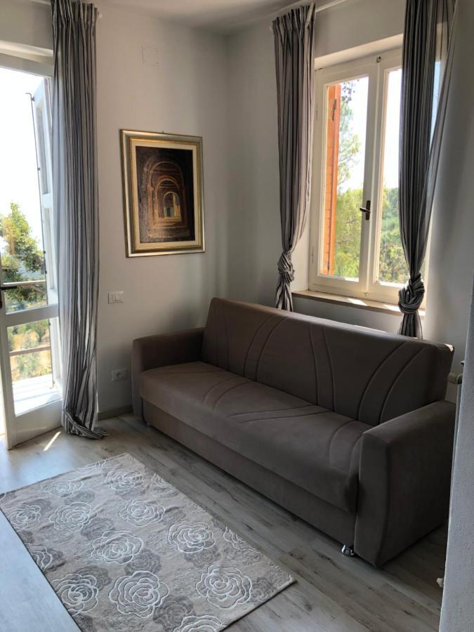 Villa Erika Montenero  Экстерьер фото